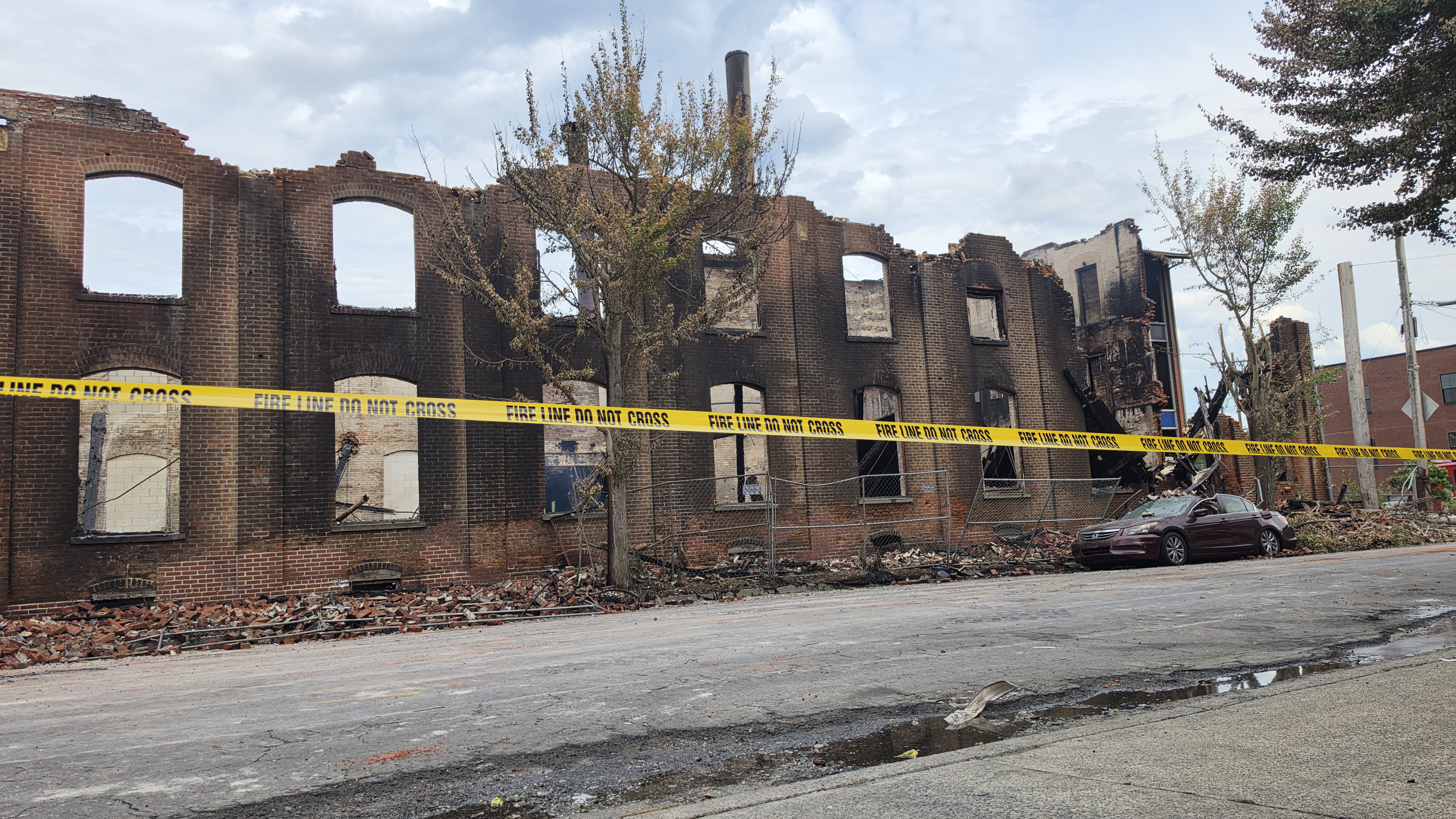 2 minors charged with arson after six-alarm blaze near Allentown's Riverfront