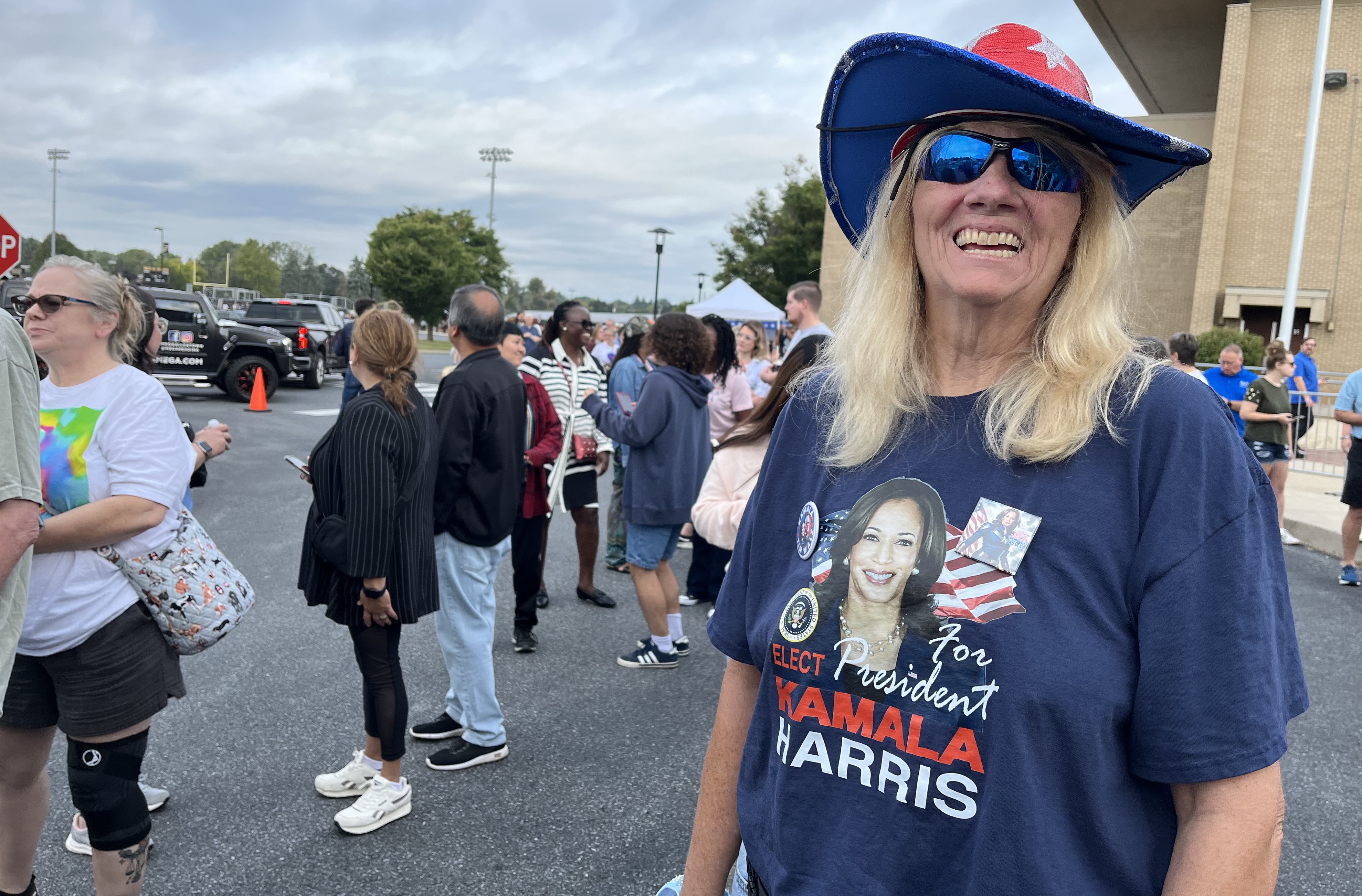 Tim Walz rally supporter