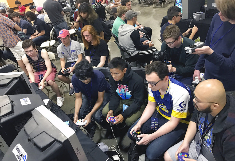 Esports competitive gaming